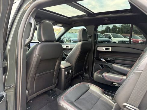 Certified 2023 Ford Explorer ST-Line w/ Class IV Trailer Tow Package AWD/4WD image 16