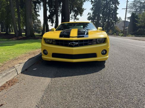Used 2010 Chevrolet Camaro SS w/ RS Package RWD image 8