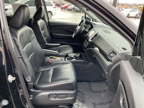 Used 2016 Honda Pilot Touring image 46