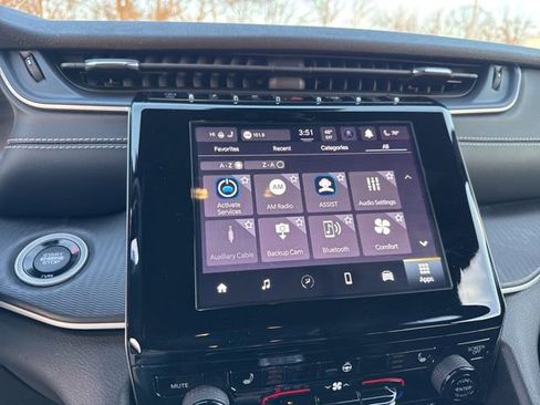 Used 2023 Jeep Grand Cherokee Altitude image 6