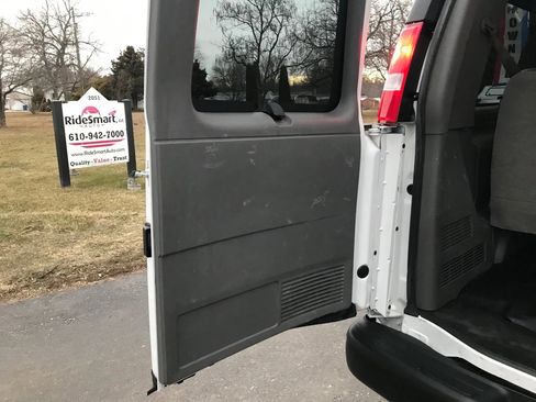 Used 2022 Chevrolet Express 2500 LS image 21