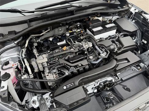 Certified 2025 Toyota Corolla Cross LE image 23