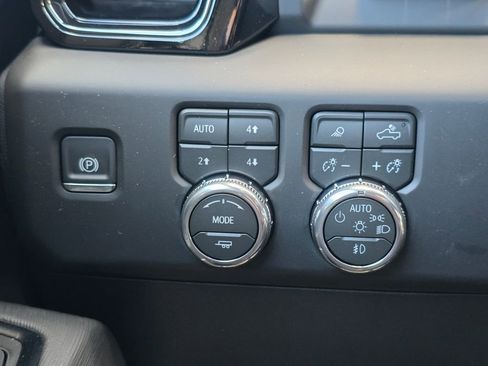 New 2026 GMC Sierra 2500 AT4X AWD/4WD image 18
