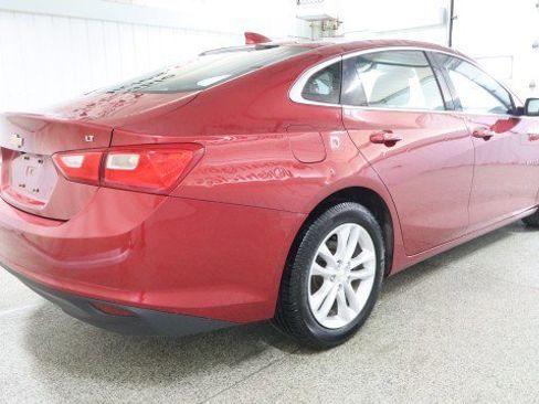 Used 2016 Chevrolet Malibu LT FWD image 6