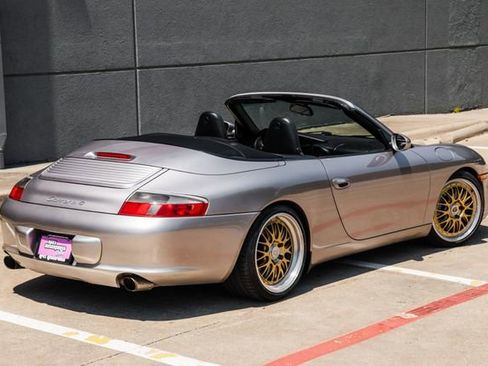 Used 2002 Porsche 911 Carrera 4 image 10