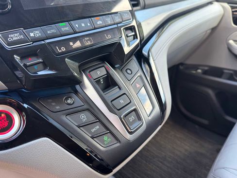 Used 2023 Honda Odyssey Touring image 16