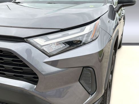 Used 2023 Toyota RAV4 LE FWD image 11