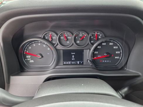 Used 2026 Chevrolet Silverado 1500 Custom Trail Boss w/ LPO, Dark Essentials Package AWD/4WD image 32