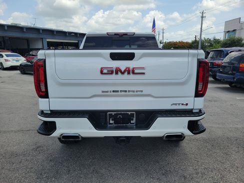 Used 2020 GMC Sierra 1500 AT4 w/ AT4 Premium Package AWD/4WD image 6