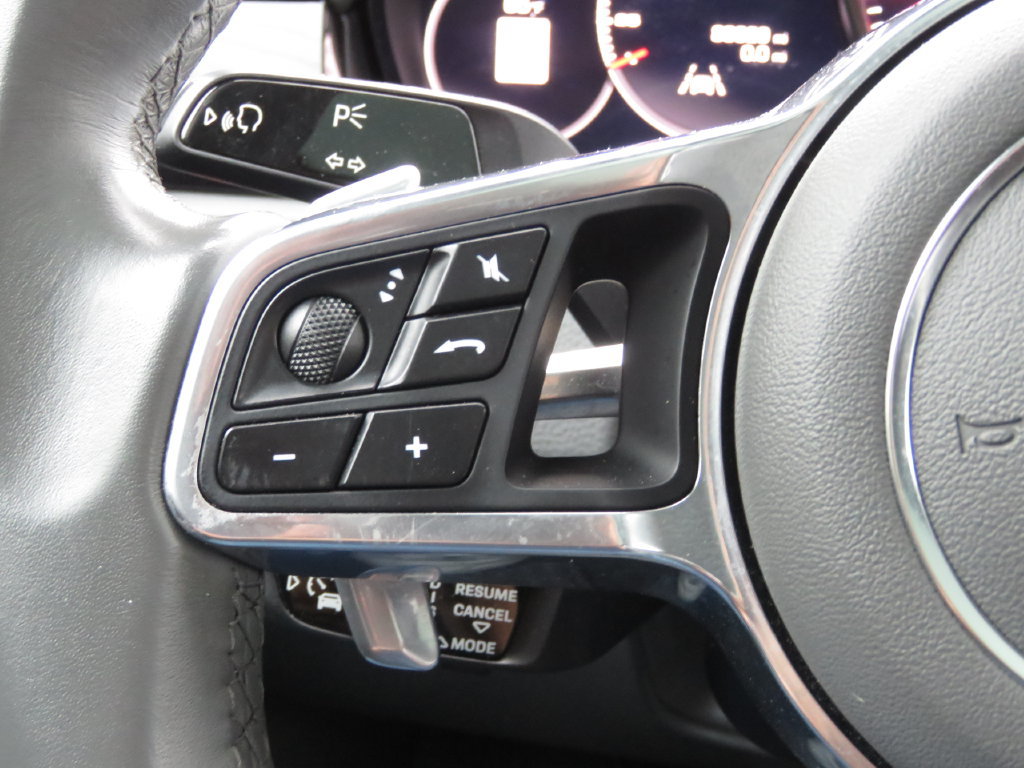 Used 2019 Porsche Cayenne S AWD/4WD image 22