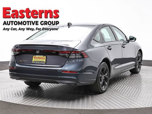 Used 2025 Honda Accord SE image 5