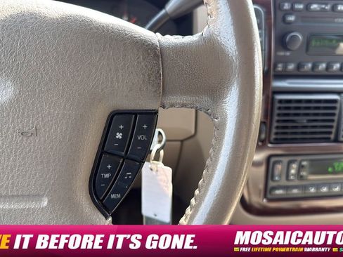 Used 2005 Ford Explorer Limited AWD/4WD image 27