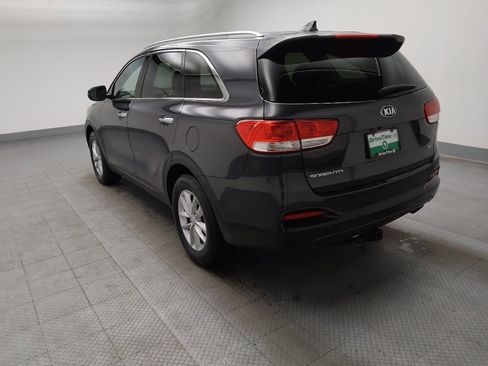 Used 2016 Kia Sorento LX w/ LX Convenience Package image 5