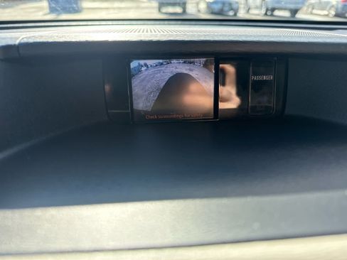 Used 2014 Toyota Sienna LE image 22