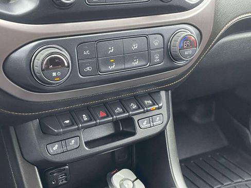 Used 2022 GMC Canyon AT4 w/ Trailering Package AWD/4WD image 32