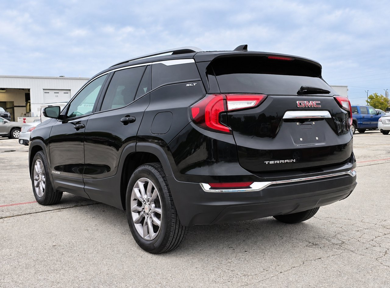 Certified 2023 GMC Terrain SLT FWD image 4