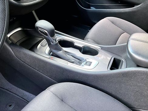 Used 2024 Chevrolet Malibu LT FWD image 16