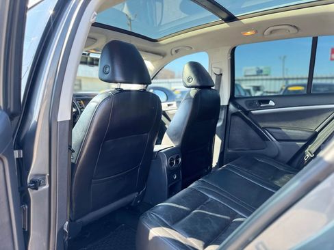 Used 2013 Volkswagen Tiguan SEL image 15