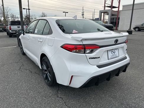 New 2026 Toyota Corolla SE image 3