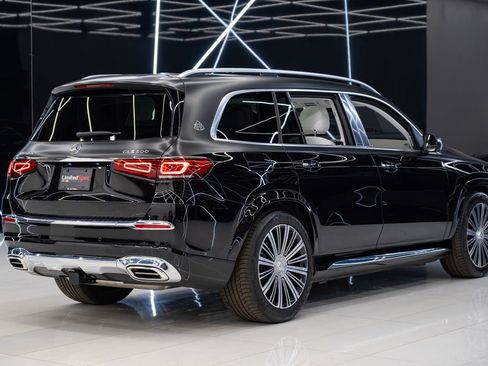 Used 2022 Mercedes-Benz Maybach GLS 600 4MATIC image 17