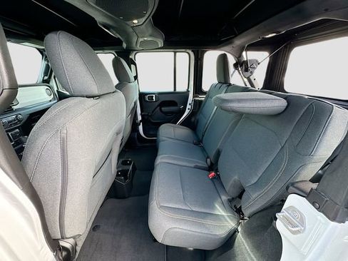 Used 2024 Jeep Wrangler Sport image 22