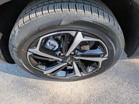 Used 2023 Chevrolet TrailBlazer RS w/ Sun and Liftgate Package FWD image 9