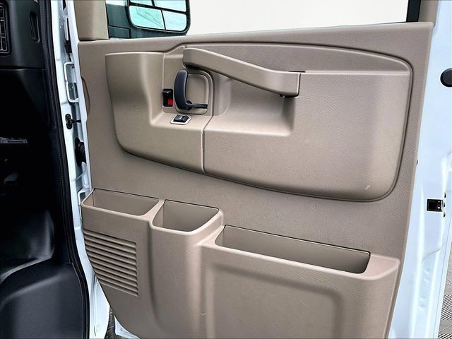 New 2026 Chevrolet Express 2500 RWD image 22