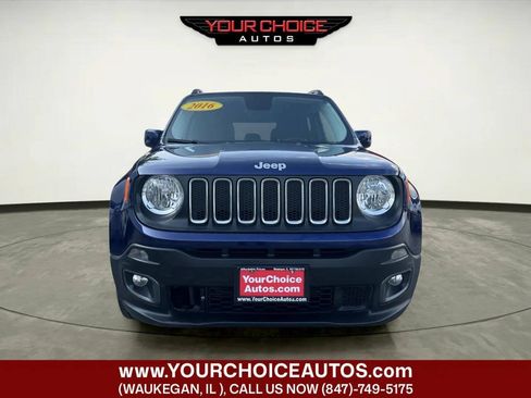 Used 2016 Jeep Renegade Latitude AWD/4WD image 8