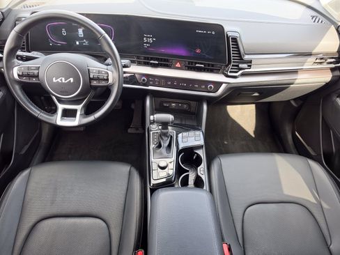 Used 2025 Kia Sportage EX w/ Premium Package FWD image 9