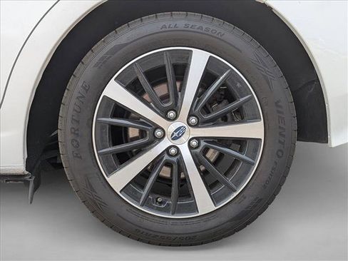 Used 2022 Subaru Impreza Premium image 9