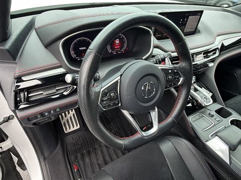 Used 2023 Acura MDX A-Spec image 10