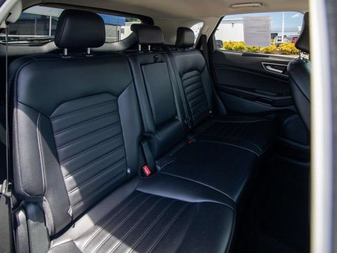 Used 2022 Ford Edge SEL AWD/4WD image 16