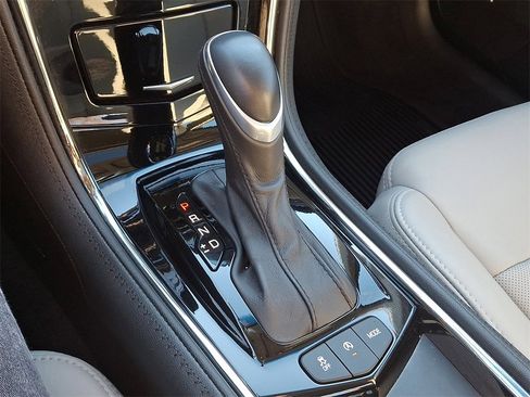 Used 2017 Cadillac ATS Luxury image 16