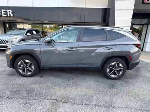 Used 2025 Hyundai Tucson SEL AWD/4WD image 2