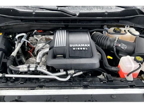 Used 2025 Chevrolet Silverado 1500 LT Trail Boss w/ LT Trail Boss Premium Package image 12