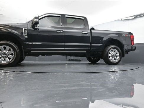 Used 2022 Ford F350 Platinum image 32