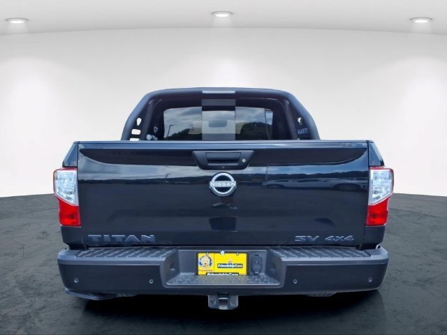 Used 2024 Nissan Titan SV w/ SV Bronze Edition Package AWD/4WD image 10