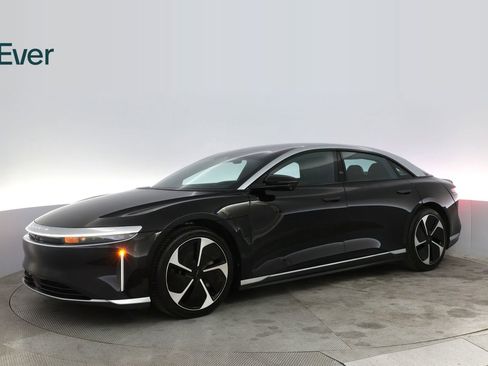 Used 2023 Lucid Air Touring image 18
