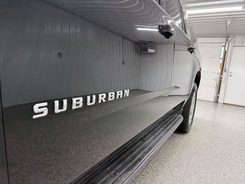 Used 2015 Chevrolet Suburban LT AWD/4WD image 8