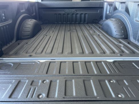 New 2026 Ford F250 Lariat w/ Black Appearance Package image 7