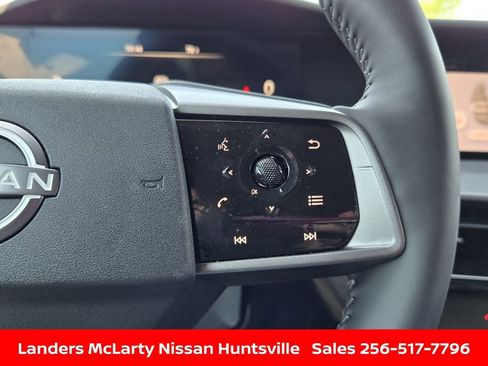 Used 2025 Nissan Murano SV AWD/4WD image 24