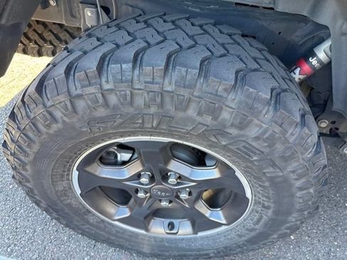 Used 2021 Jeep Gladiator Rubicon AWD/4WD image 22