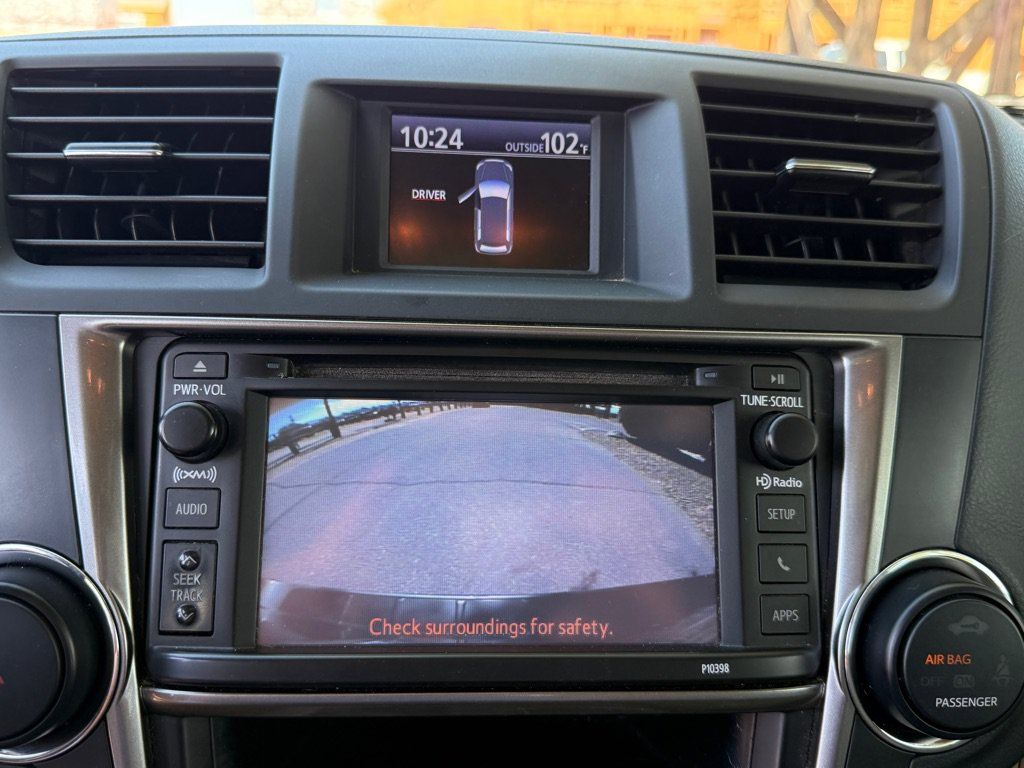 Used 2013 Toyota Highlander SE AWD/4WD image 11
