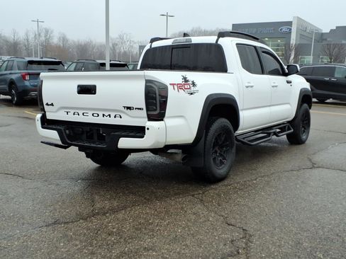 Used 2021 Toyota Tacoma TRD Pro AWD/4WD image 5