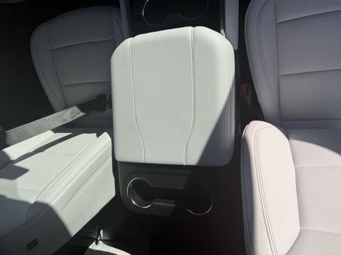 New 2025 Chevrolet Suburban Premier image 46