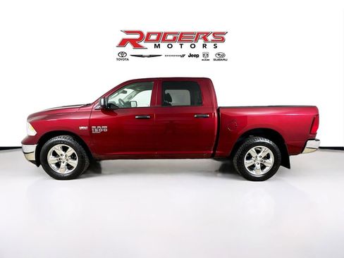 Used 2022 RAM 1500 Classic SLT image 4