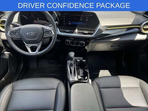 Used 2025 Chevrolet Trax ACTIV w/ Driver Confidence Package FWD image 12