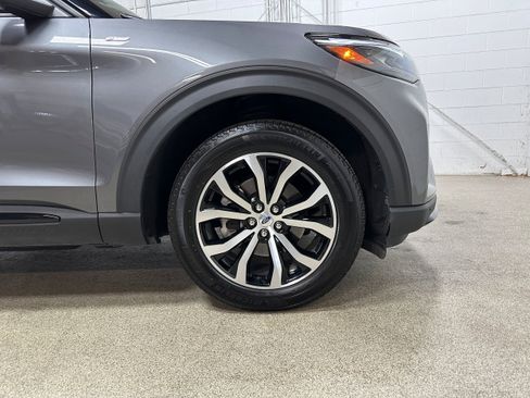 Certified 2025 Ford Explorer ST-Line image 32