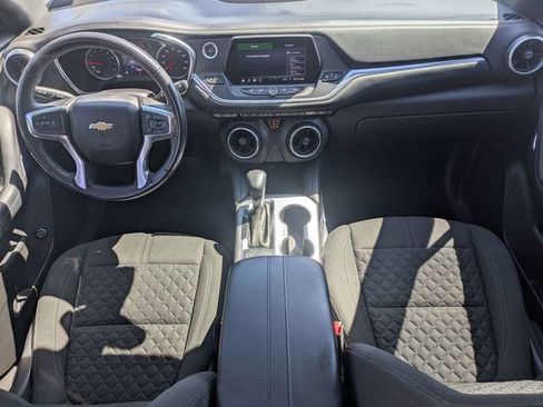 Used 2020 Chevrolet Blazer LT FWD image 16