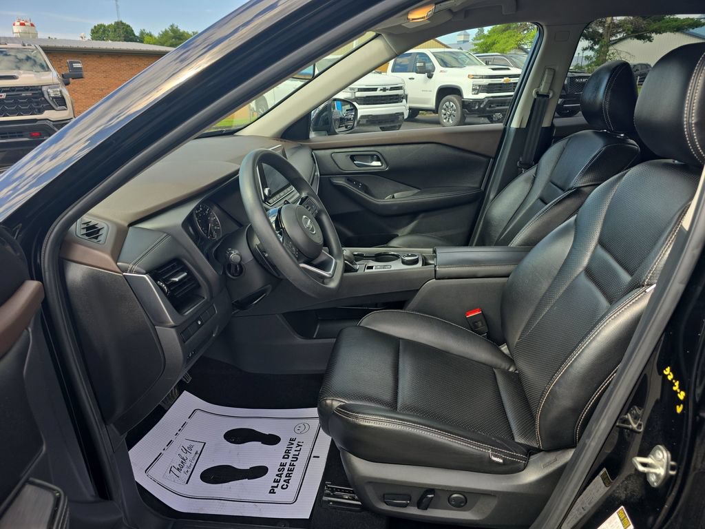 Used 2021 Nissan Rogue SV AWD/4WD image 22